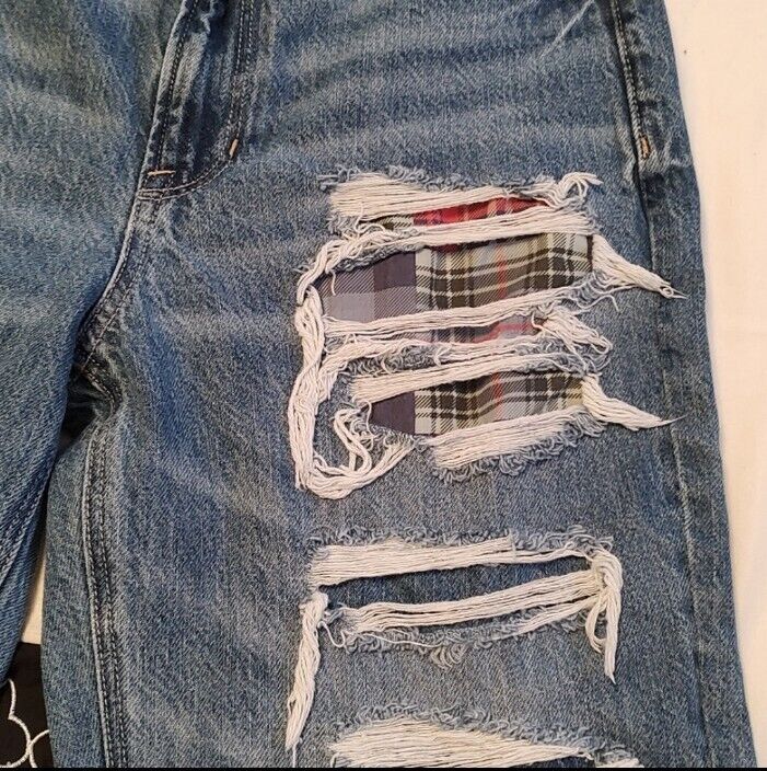 American Eagle Mom Straight Jean/ Ripped Patch Work
