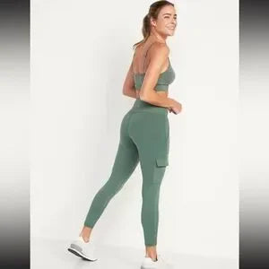 Old Navy High-rise Elevate Legging. Go dry