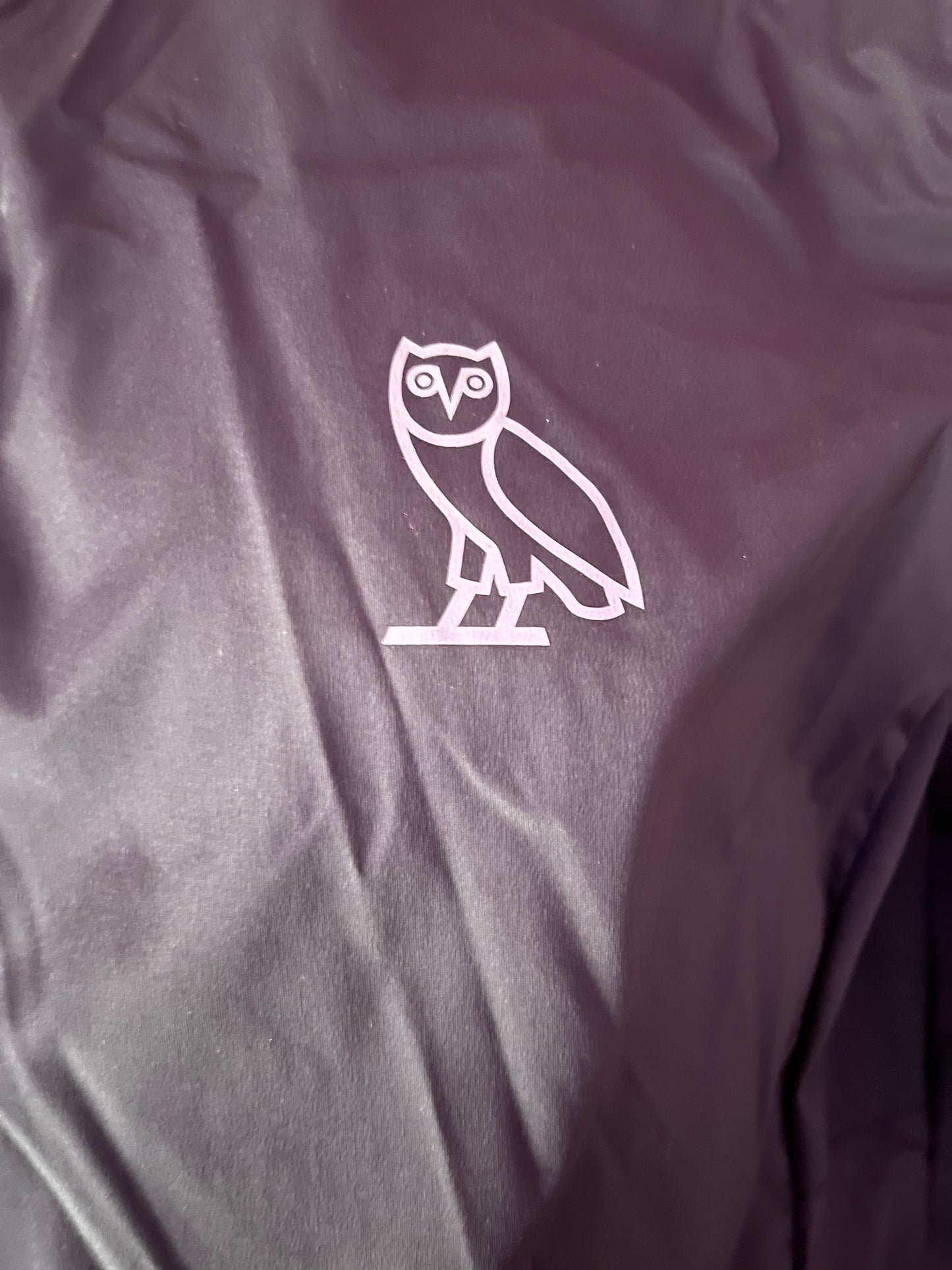 OVO - BLACK LIGHTWEIGHT HOODED WINDBREAKER (XS)